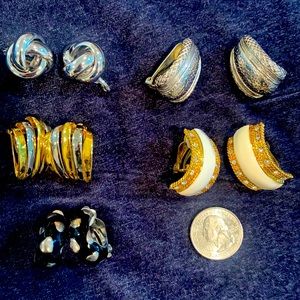 Lot Vintage clip-on earrings